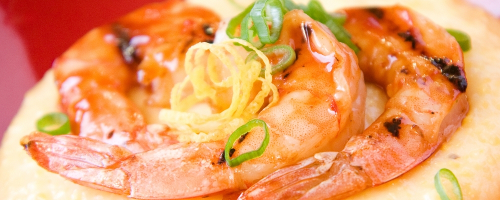 BBQ Prawns with Cheesy Polenta