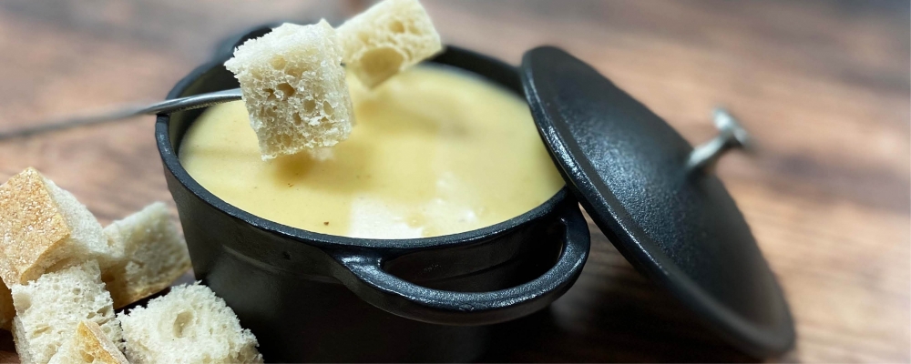 Cheddar Cheese and Cider Fondue