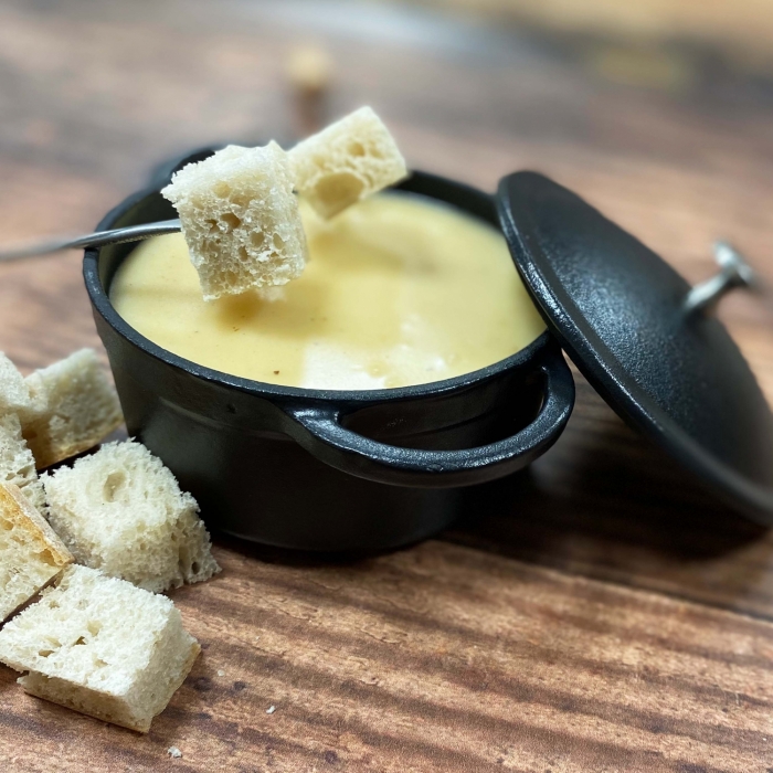 Cheddar Cheese and Cider Fondue