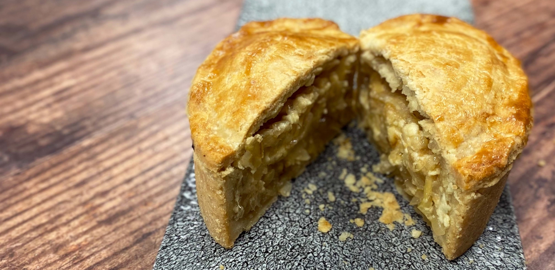 Cheshire Cheese and Onion Pie