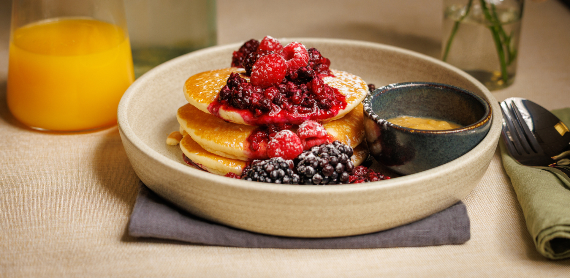 Cr&egrave;me Anglaise Pancakes