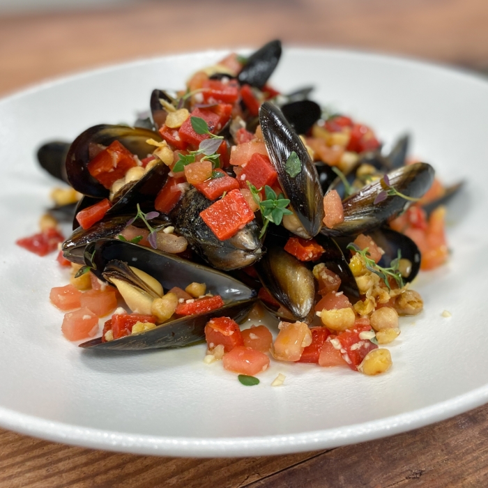 Mussels with Chopped Romesco