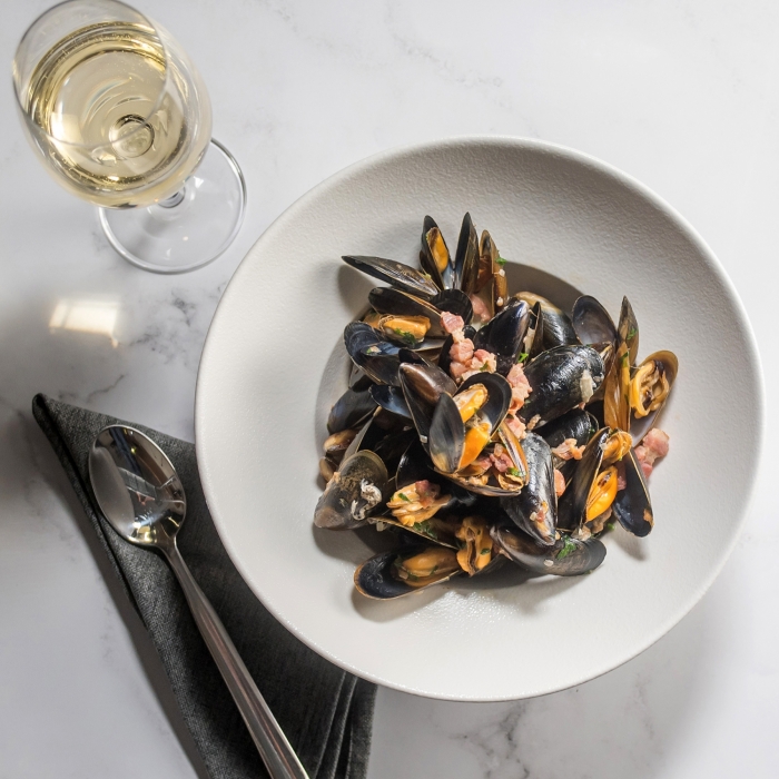 Mussels with Cider and Bacon